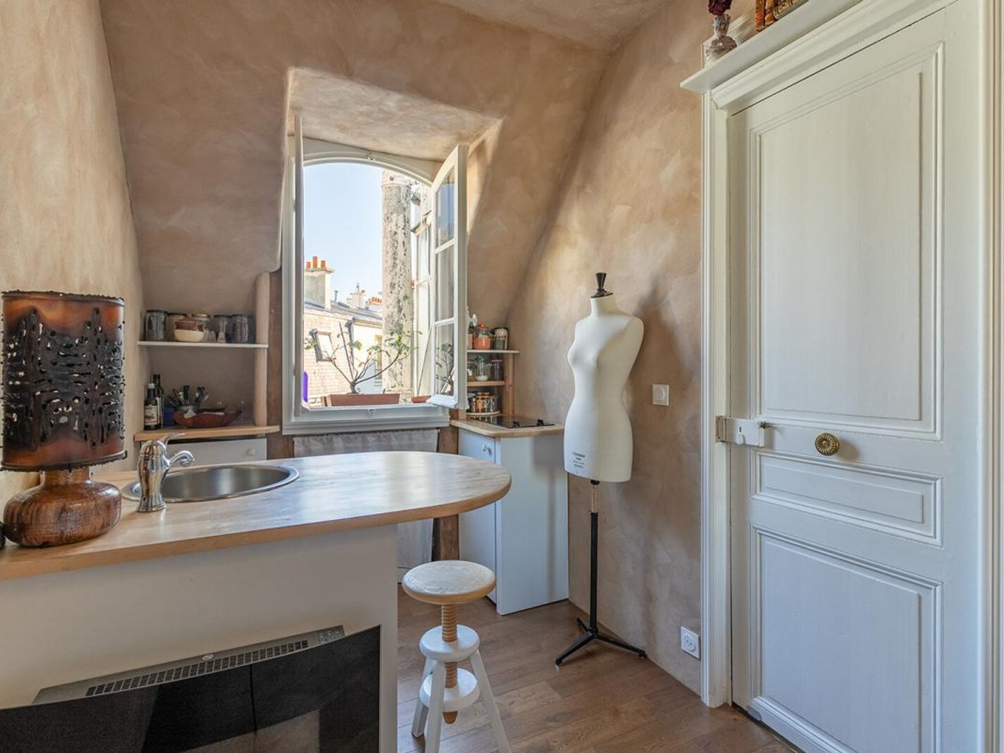 Vends studio - 10.3 m² - 1 pièce - Paris