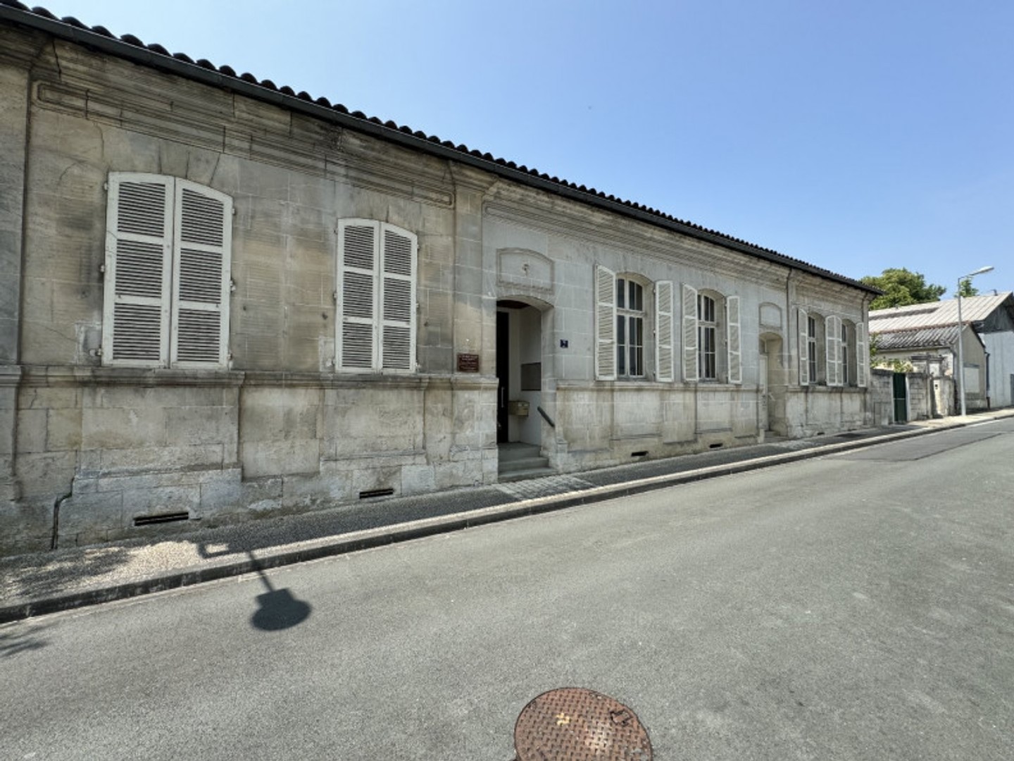 Atelier 3 pièces 220 m²