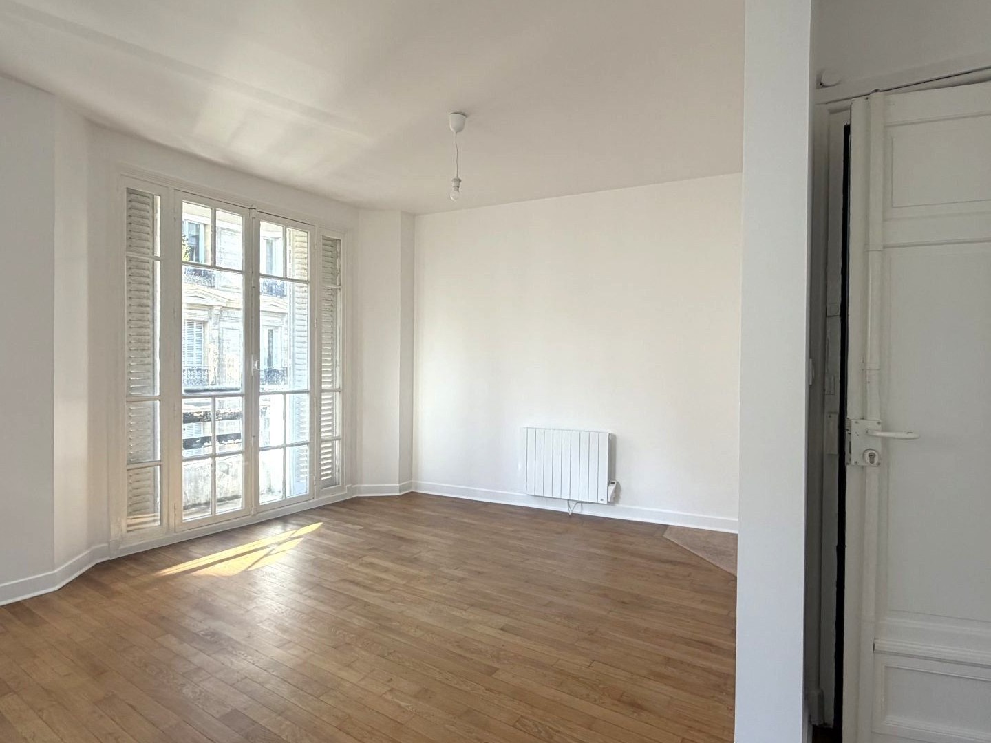 Appartement à vendre - 2 pièces - 44m2 - Paris 18e (75018)