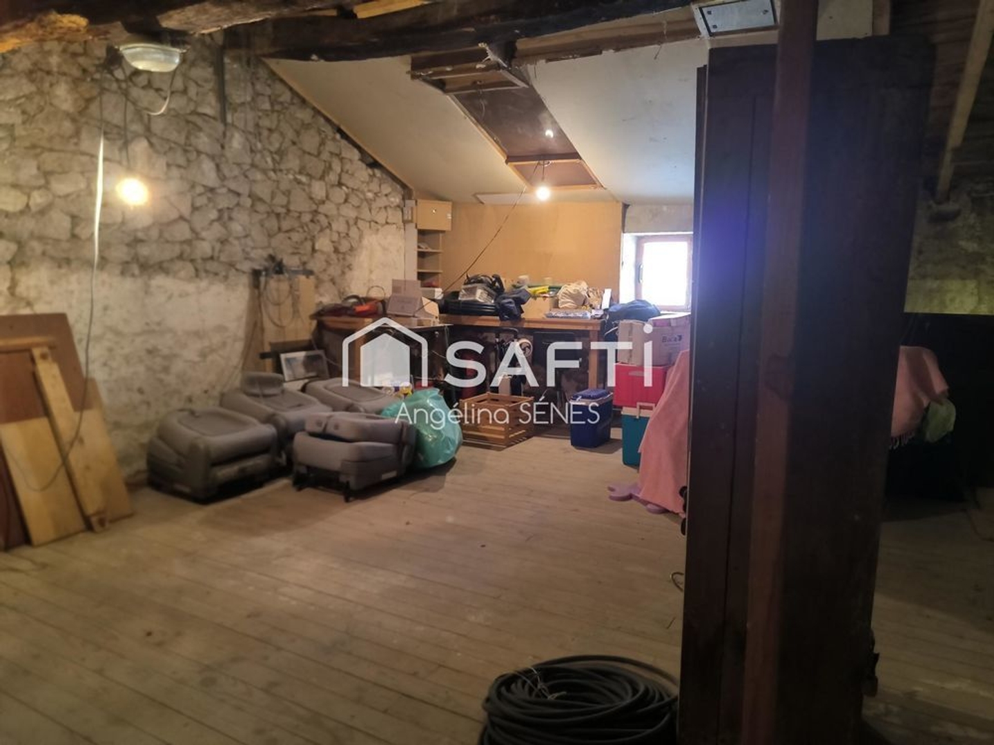 Maison à vendre - 5 pièces - 100m2 - La Rivière (33126)