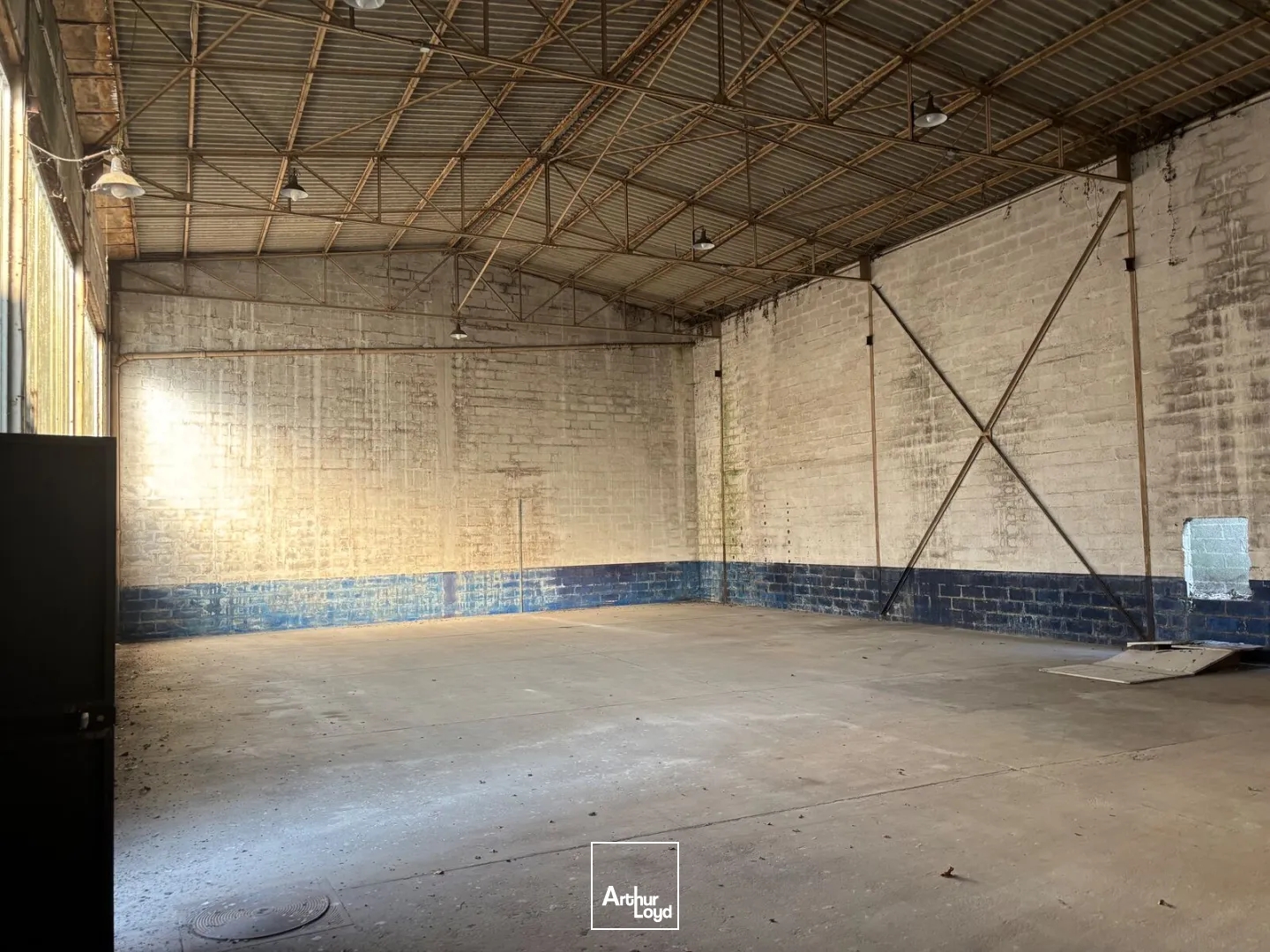 Locaux à vendre - 252m2 - Beauvais (60000)