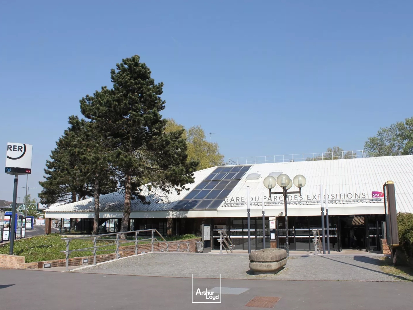 Bureaux à vendre - 1484m2 - Villepinte (93420)