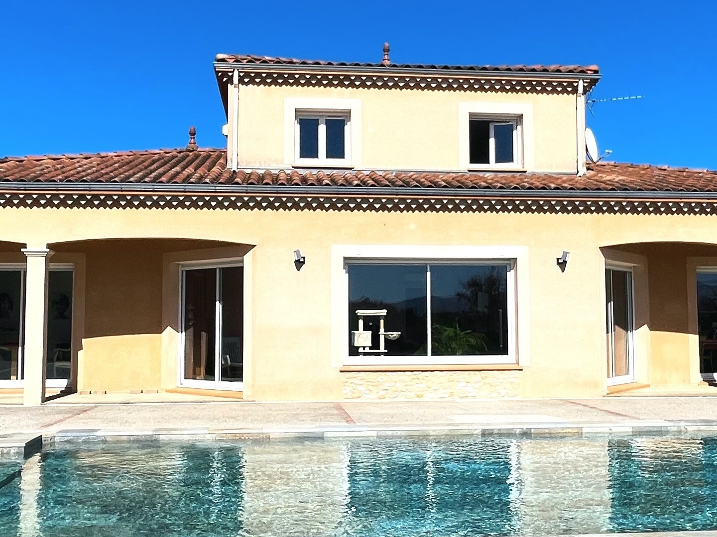 Maison 6 pièces 200 m²