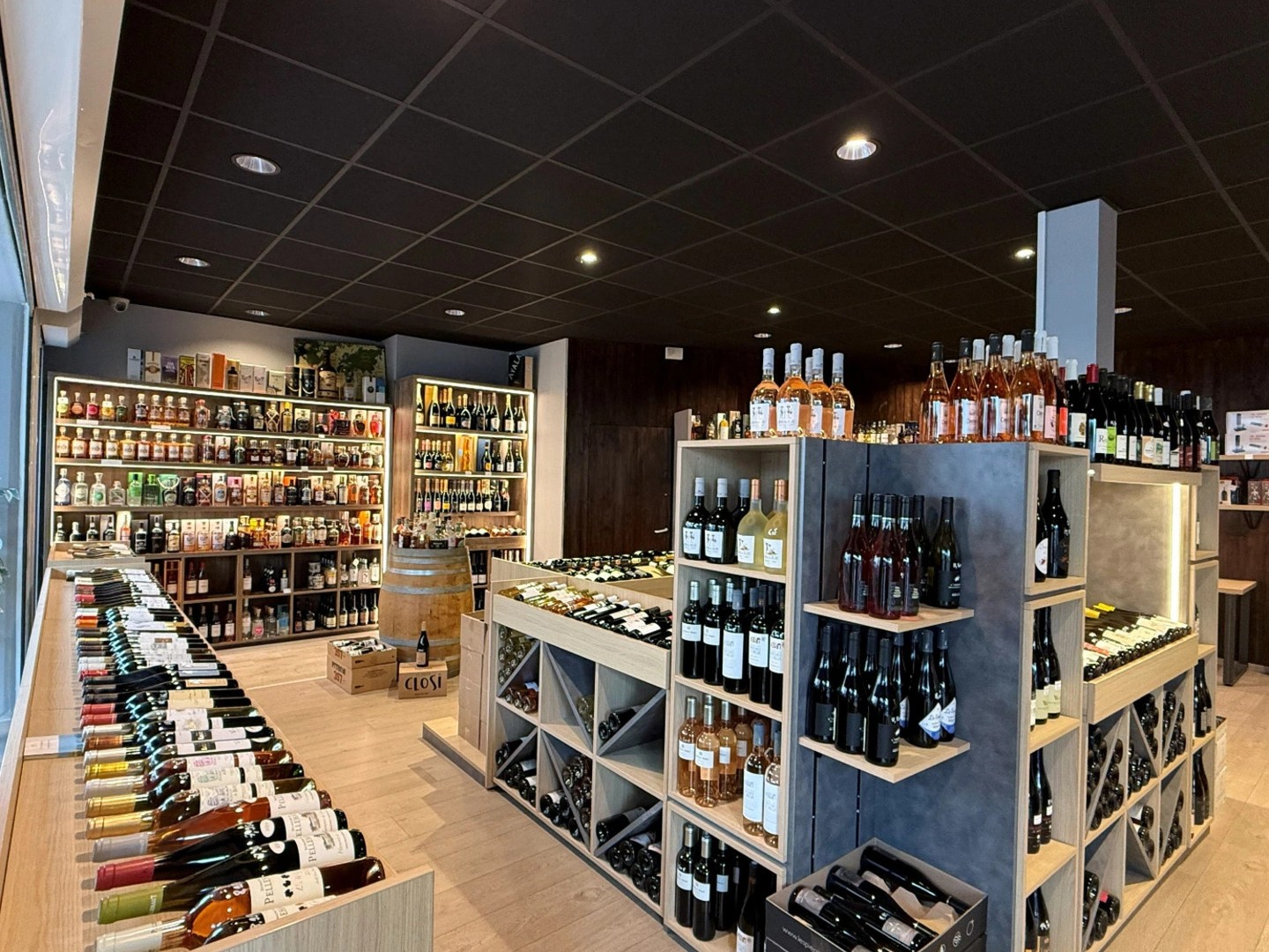 Fonds de commerce 3 pièces 178 m²