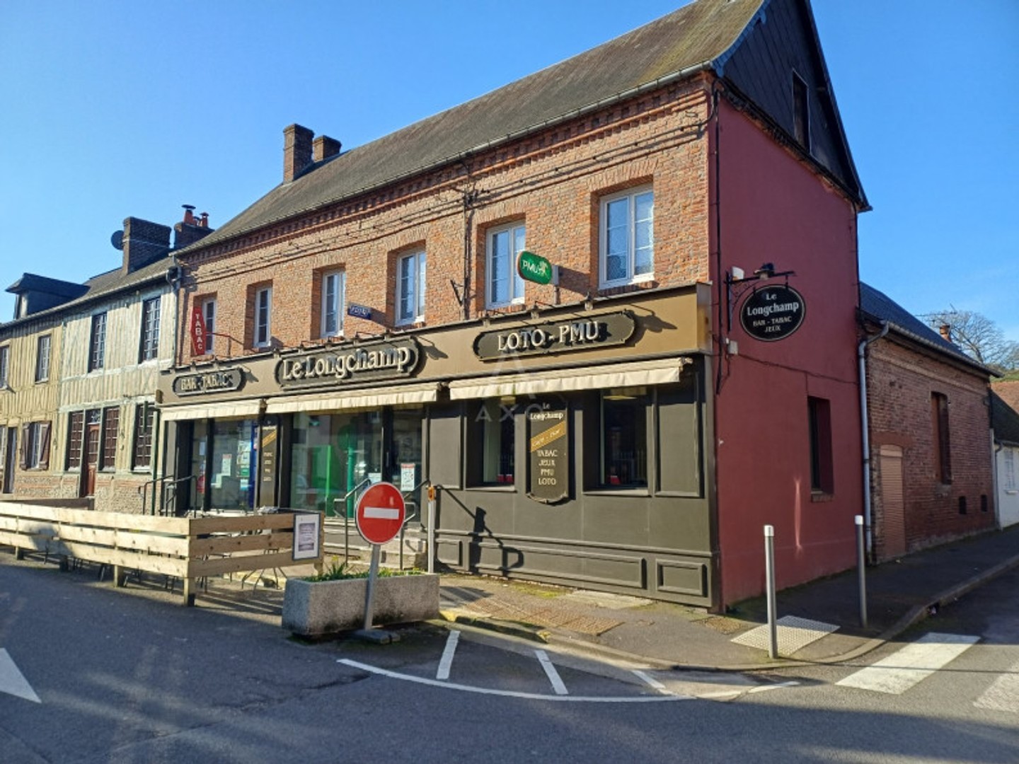 Fonds de commerce 220 m²