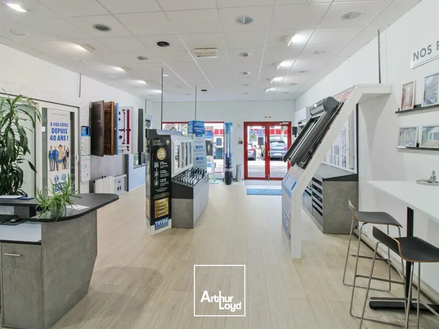 LOCAL COMMERCIAL à VENDRE de 103 m²