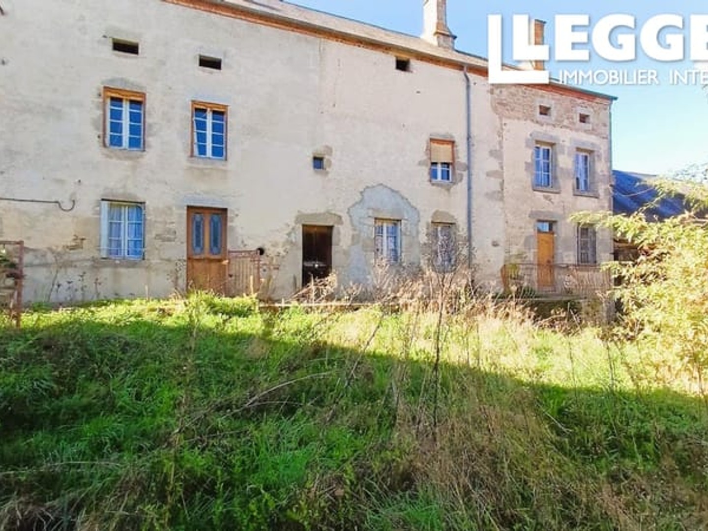 Propriété en Pierre, Plusieurs Maisons, Projet de Rénovation - Idéale pour le Tourisme ou Plusieurs Familles.