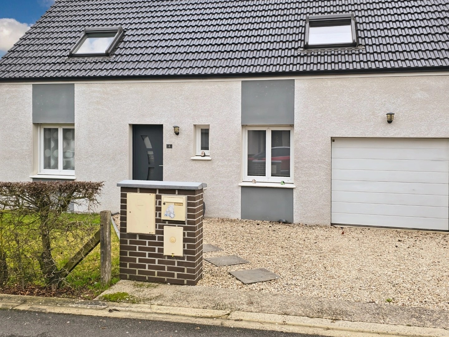 MAISON INDIVIDUELLE RECENTE 109 m² 4 CH GARAGE JARDIN EXPO SUD