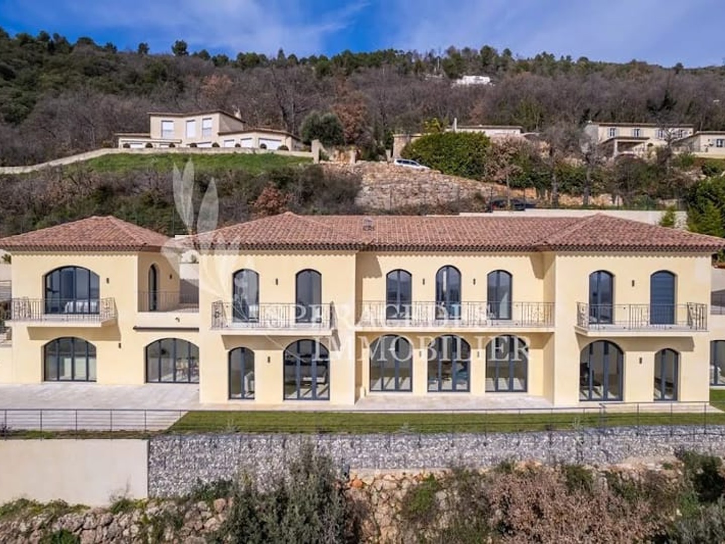 Villa 8 pièces 395 m²