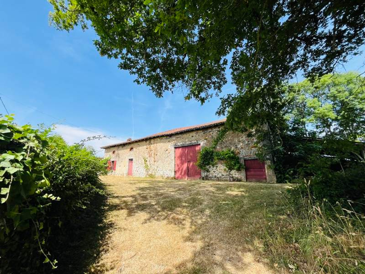 Maison à vendre - 4 pièces - 120m2 - Lesterps (16420)