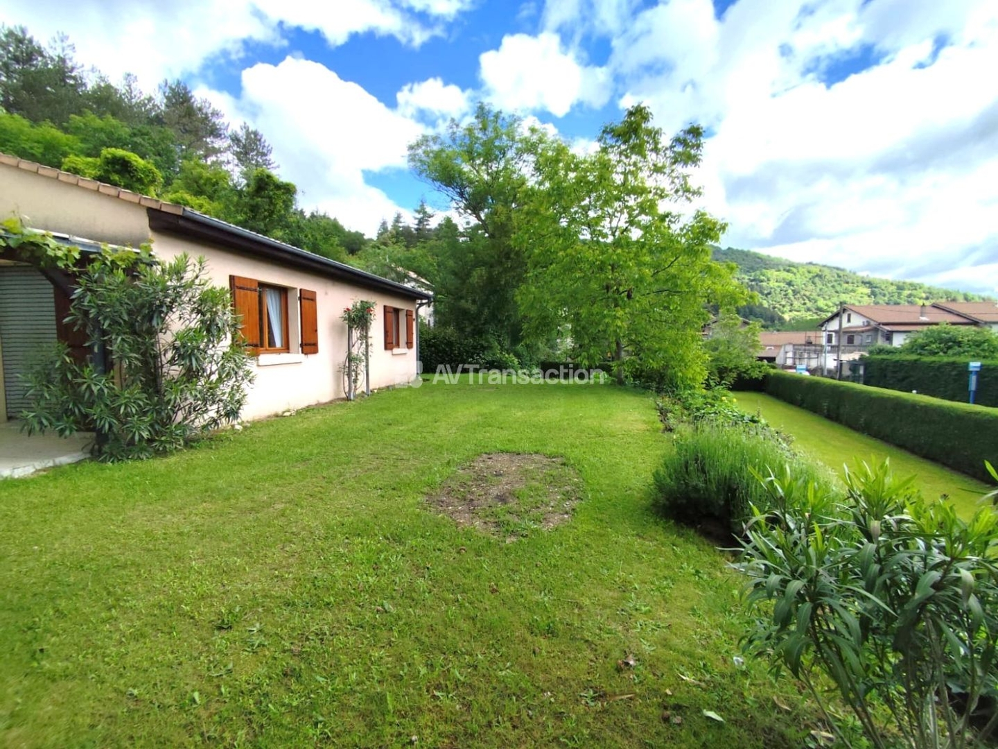 Maison à vendre - 4 pièces - 86m2 - Jaujac (07380)
