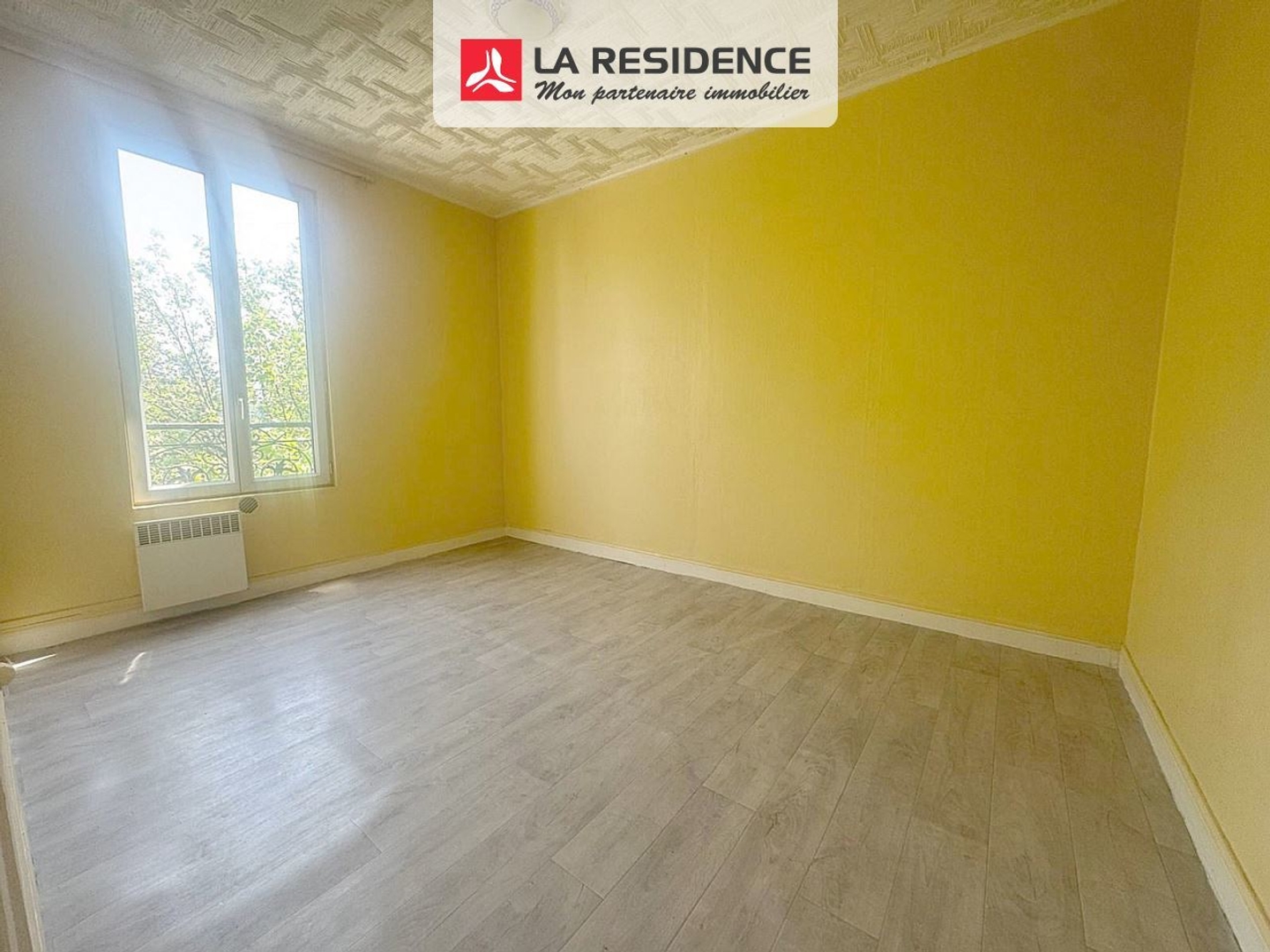 Appartement à vendre - 2 pièces - 28m2 - La Courneuve (93120)