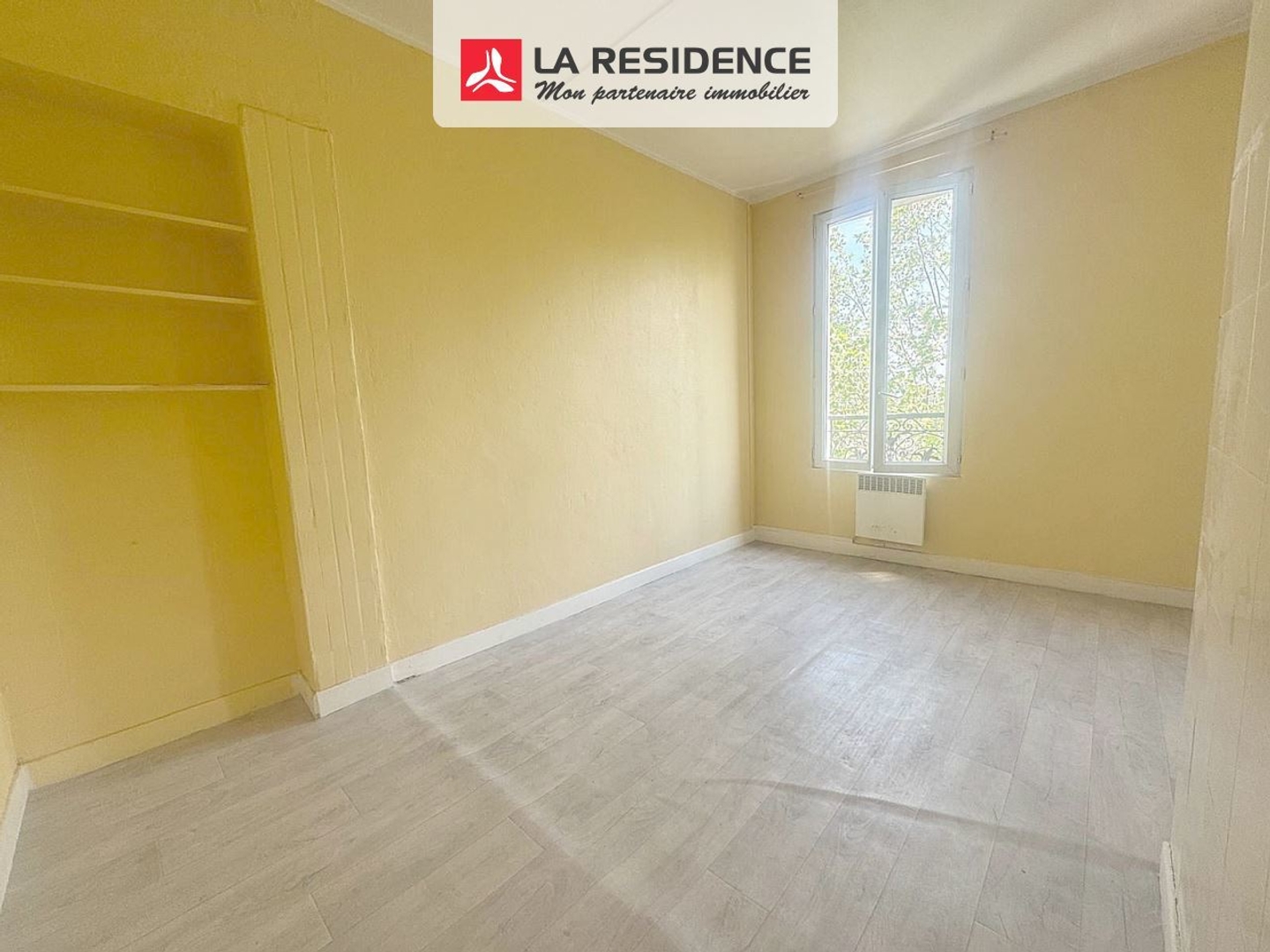 Appartement à vendre - 2 pièces - 28m2 - La Courneuve (93120)