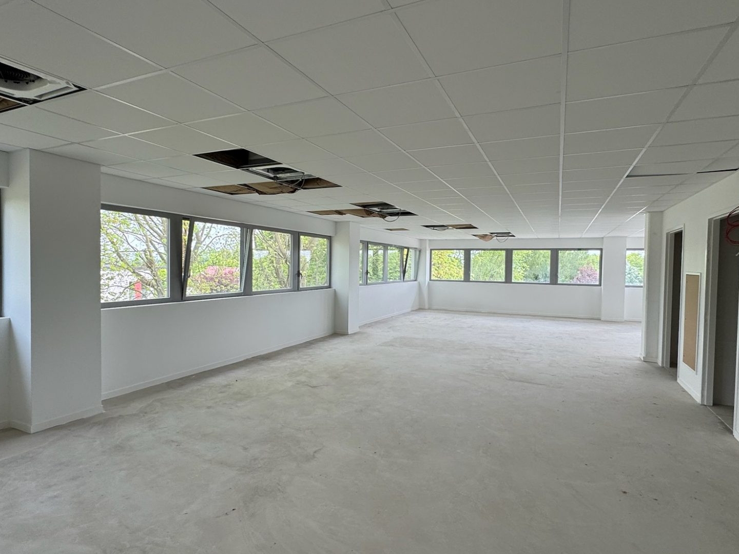 Locaux à vendre - 216m2 - Mont-Saint-Aignan (76130)