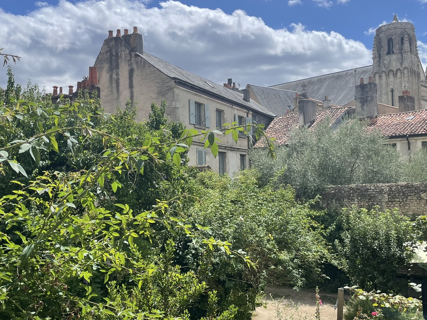 APPARTEMENT CENTRE VILLE