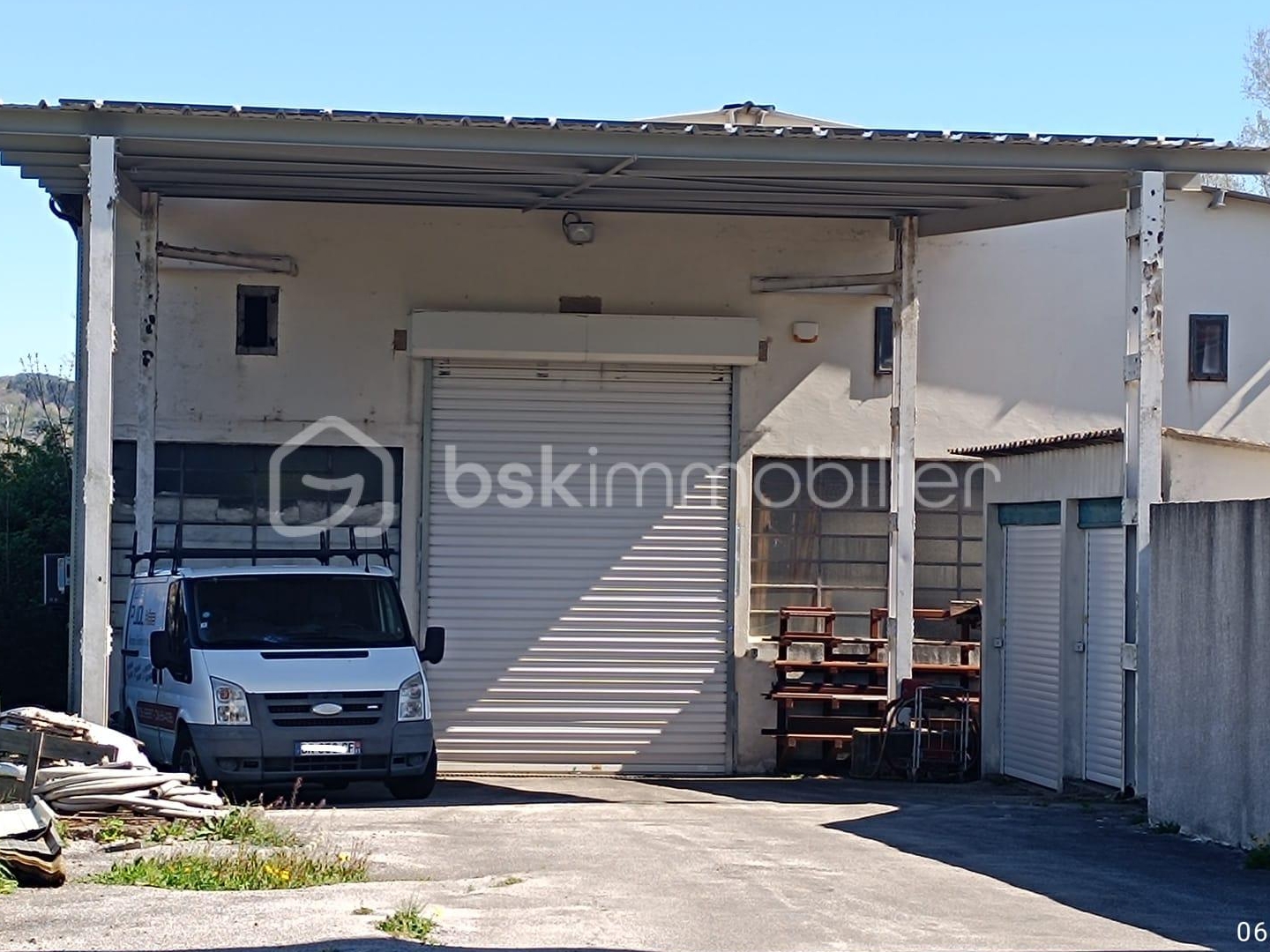 Magasin à vendre - 4 pièces - 900m2 - Aussillon (81200)