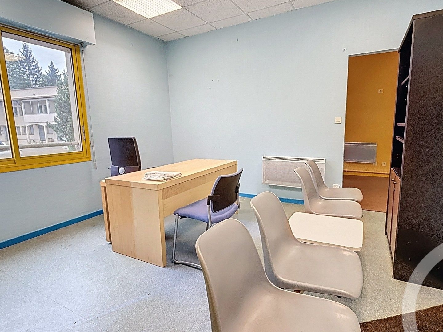 Local 4 pièces 55 m²