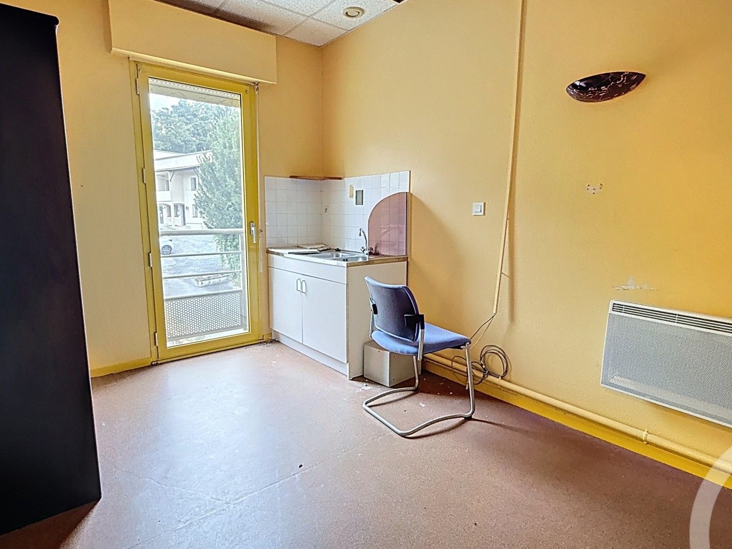 Locaux à vendre - 4 pièces - 55m2 - Saint-Girons (09200)