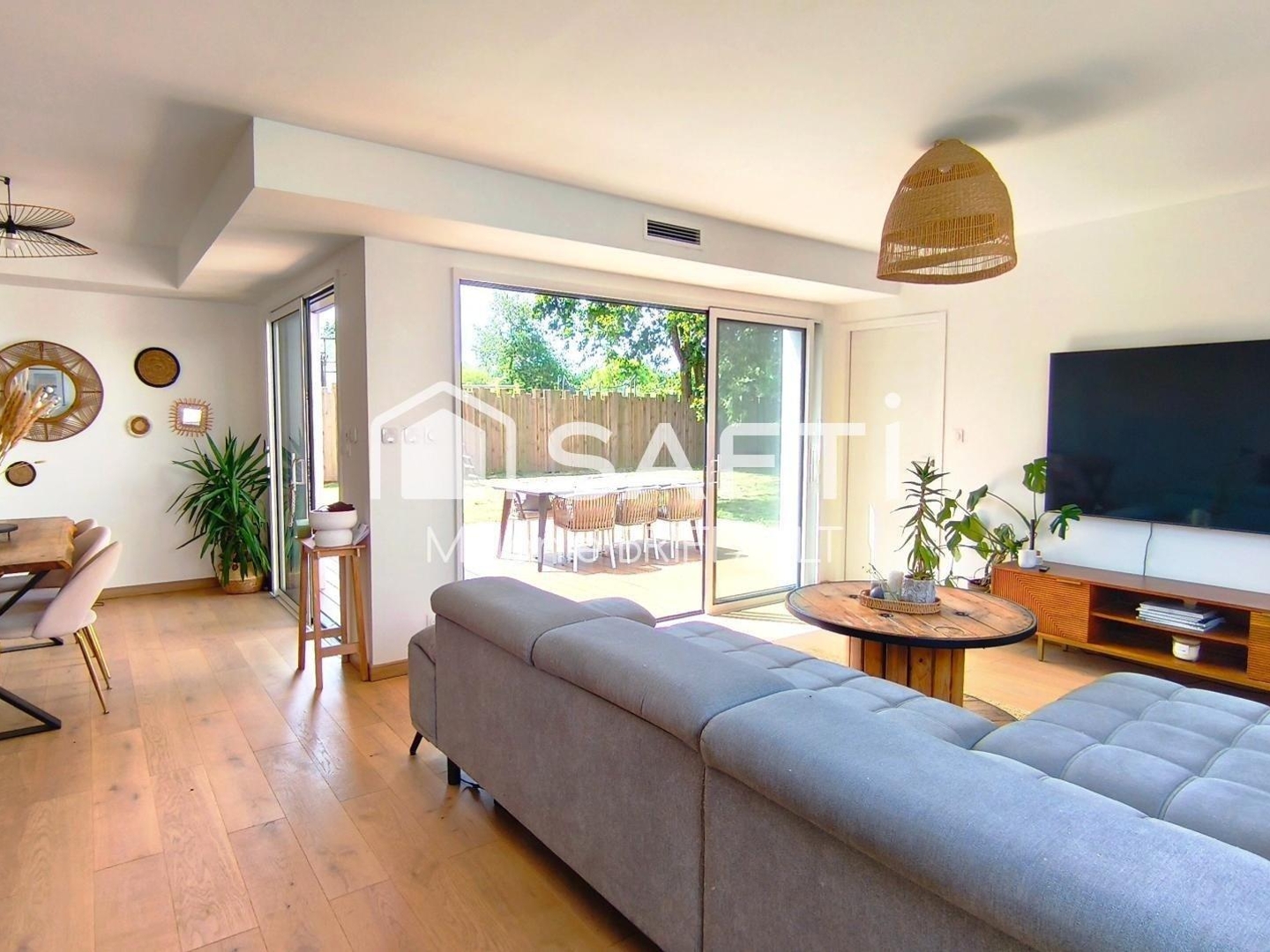 Maison à vendre - 4 pièces - 105m2 - Talmont-Saint-Hil... (85440)