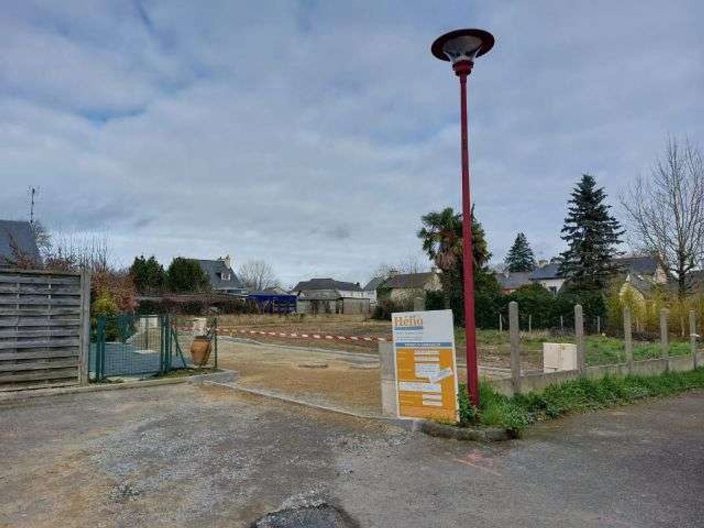 Terrain 199 m²