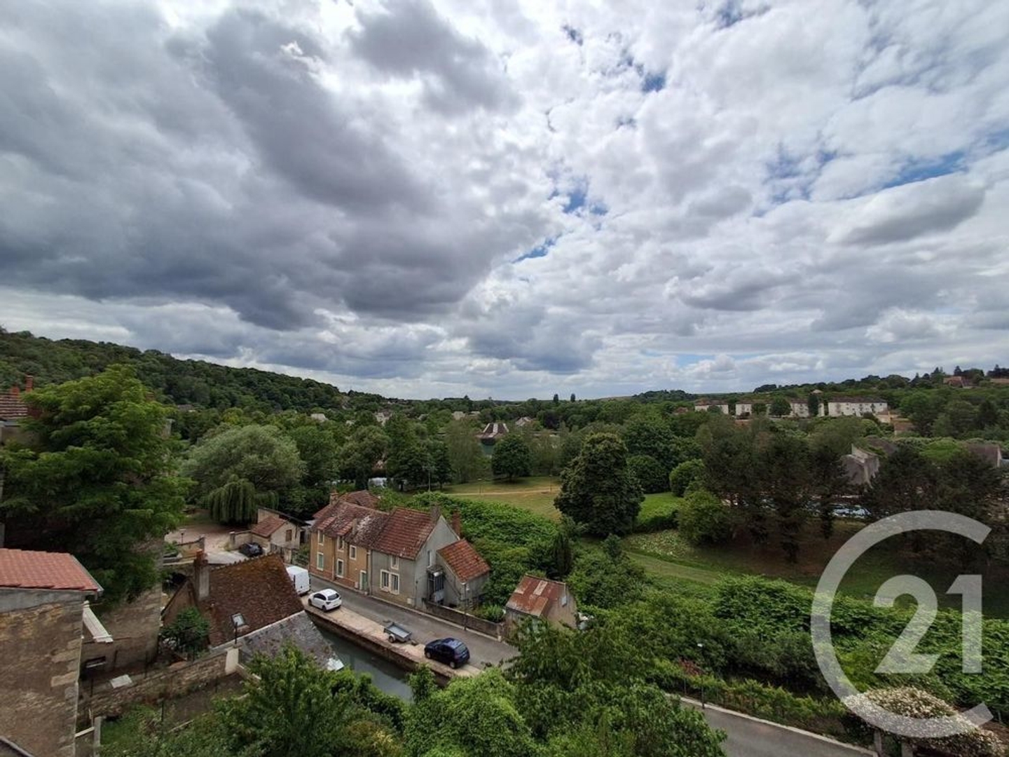 Maison à vendre - 7 pièces - 212m2 - Clamecy (58500)