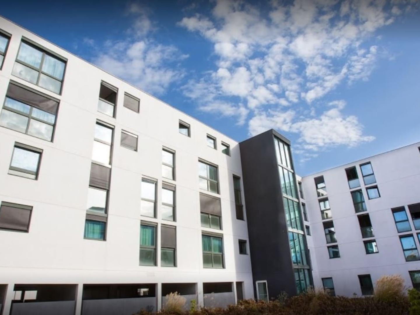 INVESTISSEMENT LOCATIF - Bordeaux - Résidence Affaires All Suites Bordeaux-Lac - 7 % de rentabilité