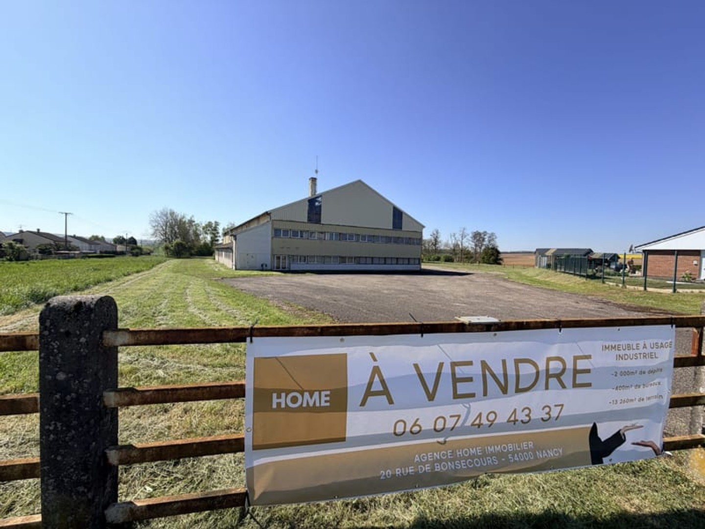 Immeuble à vendre - 2400m2 - Dieulouard (54380)