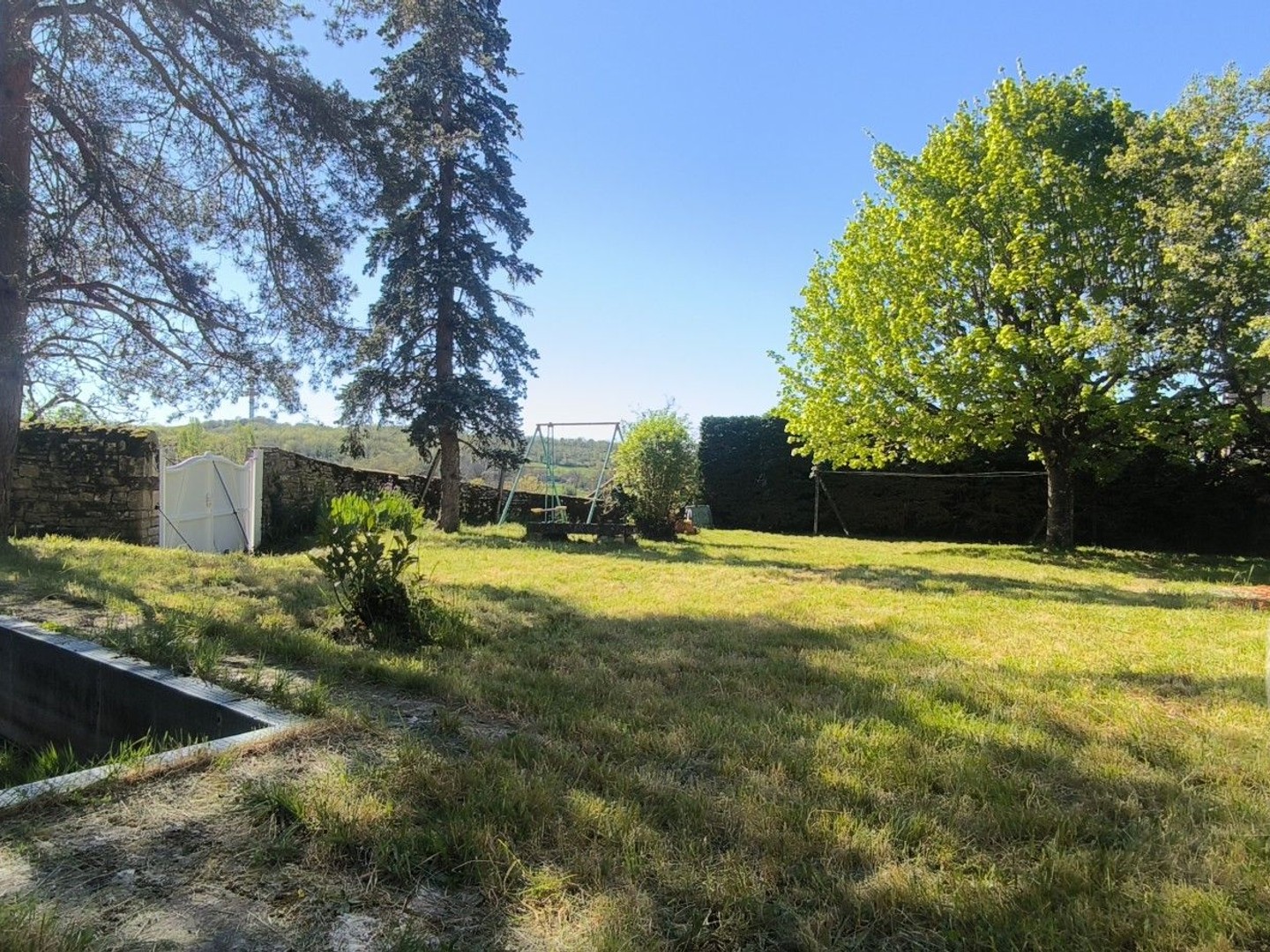 Maison à vendre - 3 pièces - 166m2 - Cressensac-Sarrazac (46600)