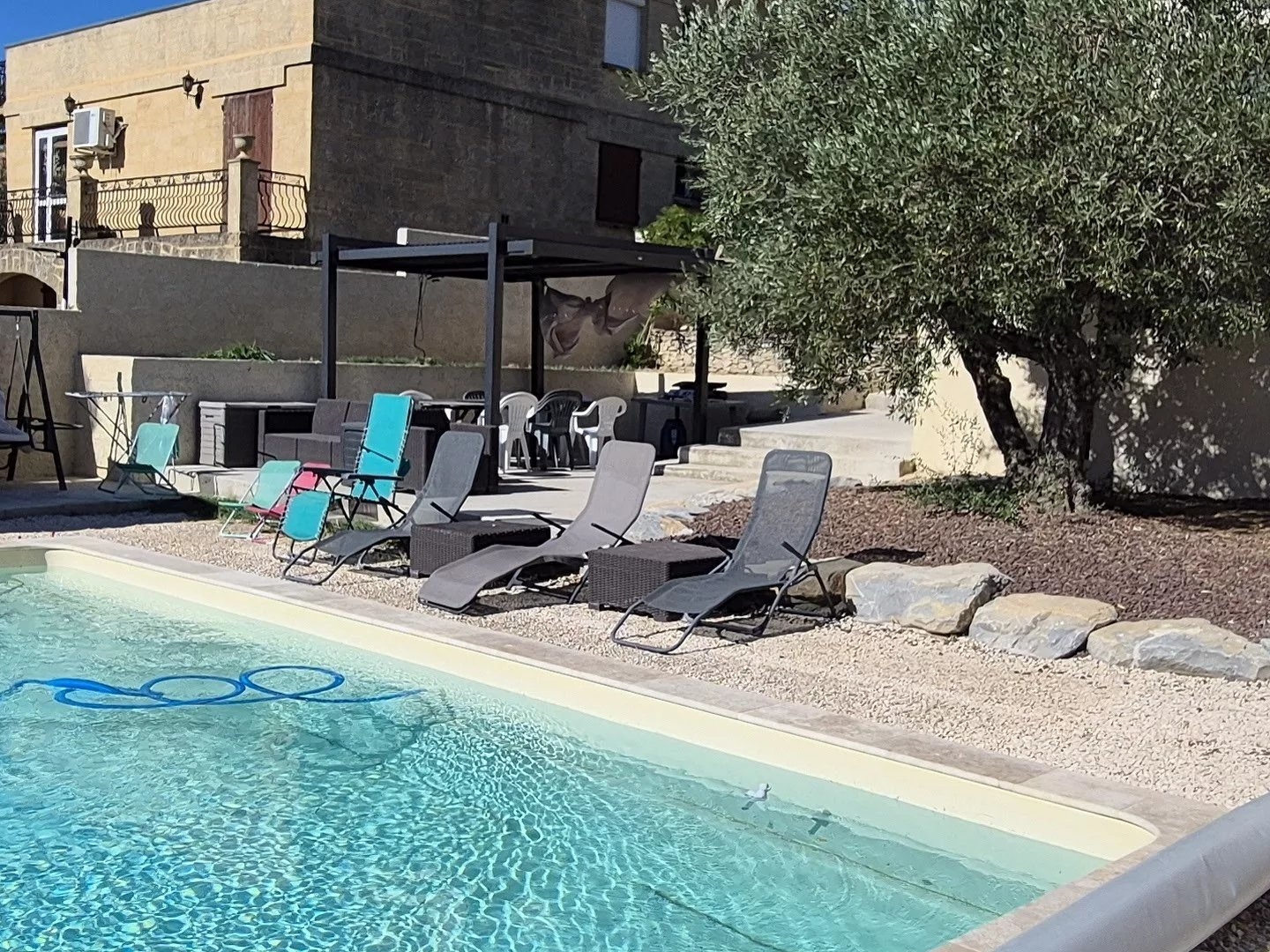 Maison à vendre - 4 pièces - 130m2 - Aramon (30390)