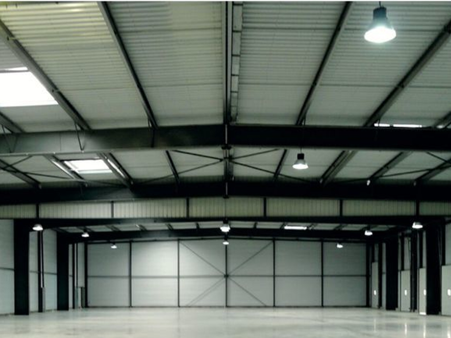 Locaux à vendre - 7040m2 - Marines (95640)