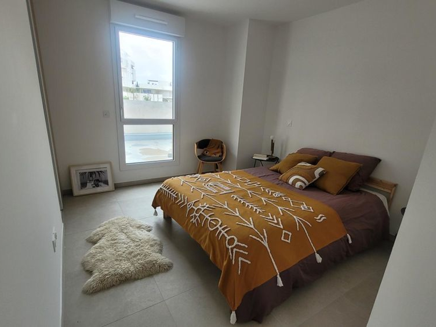 CASTELNAU-LE-LEZ ( 34170 ) Superbe villa T4 de 106.2m2 avec 3 terrasses et un jardin + 2 places de parking ,