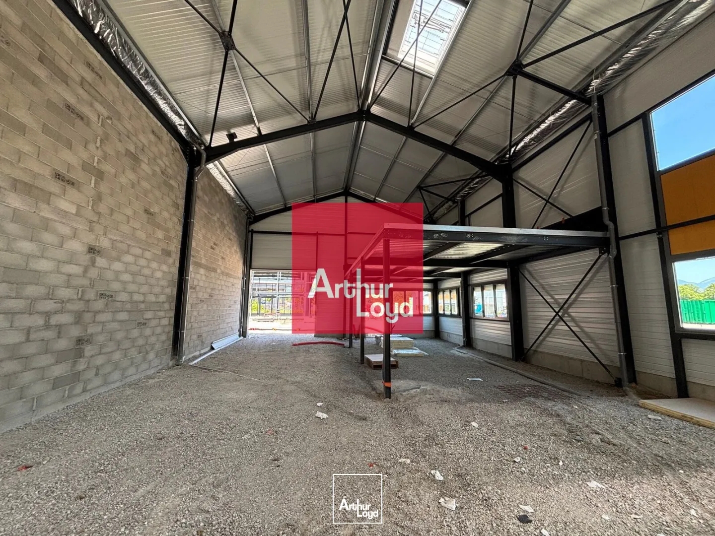 Locaux à vendre - 669m2 - Le Pont-De-Claix (38800)