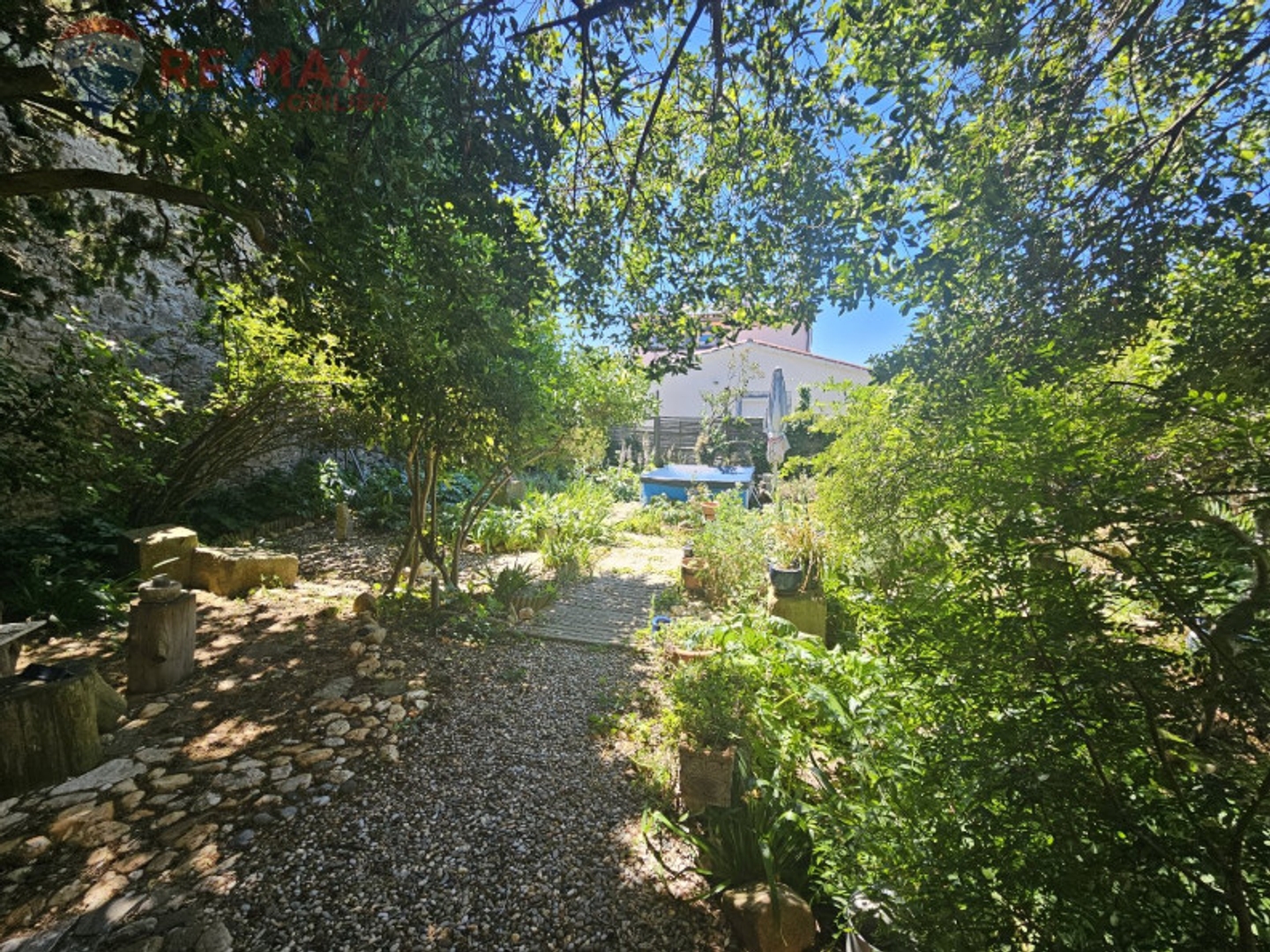 Maison à vendre - 9 pièces - 417m2 - Badens (11800)
