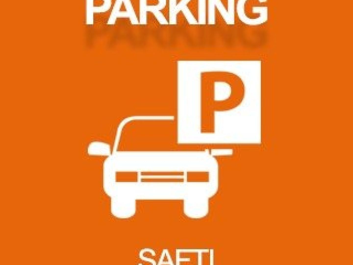 Garage fermé - accès pratique et portail sécurisé