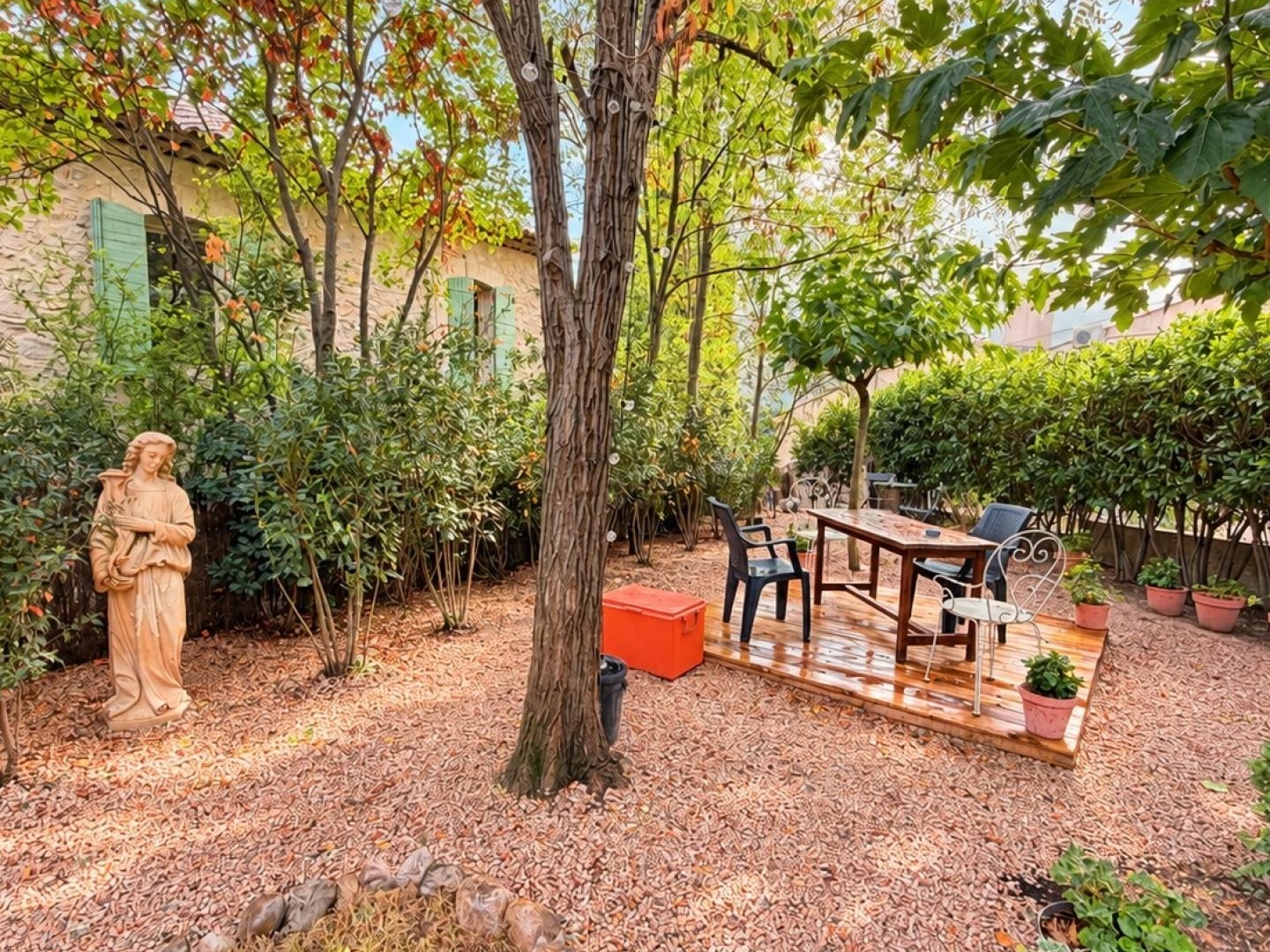 Maison à vendre - 6 pièces - 100m2 - Vitrolles-En-Lubéron (84240)