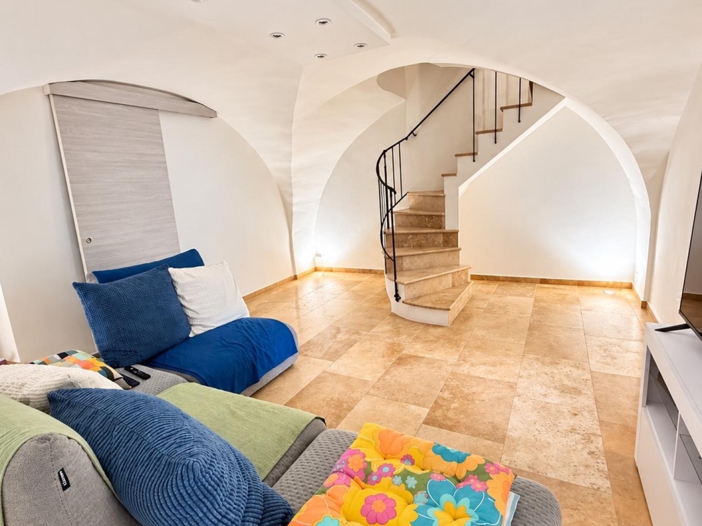 Maison à vendre - 6 pièces - 100m2 - Vitrolles-En-Lubéron (84240)