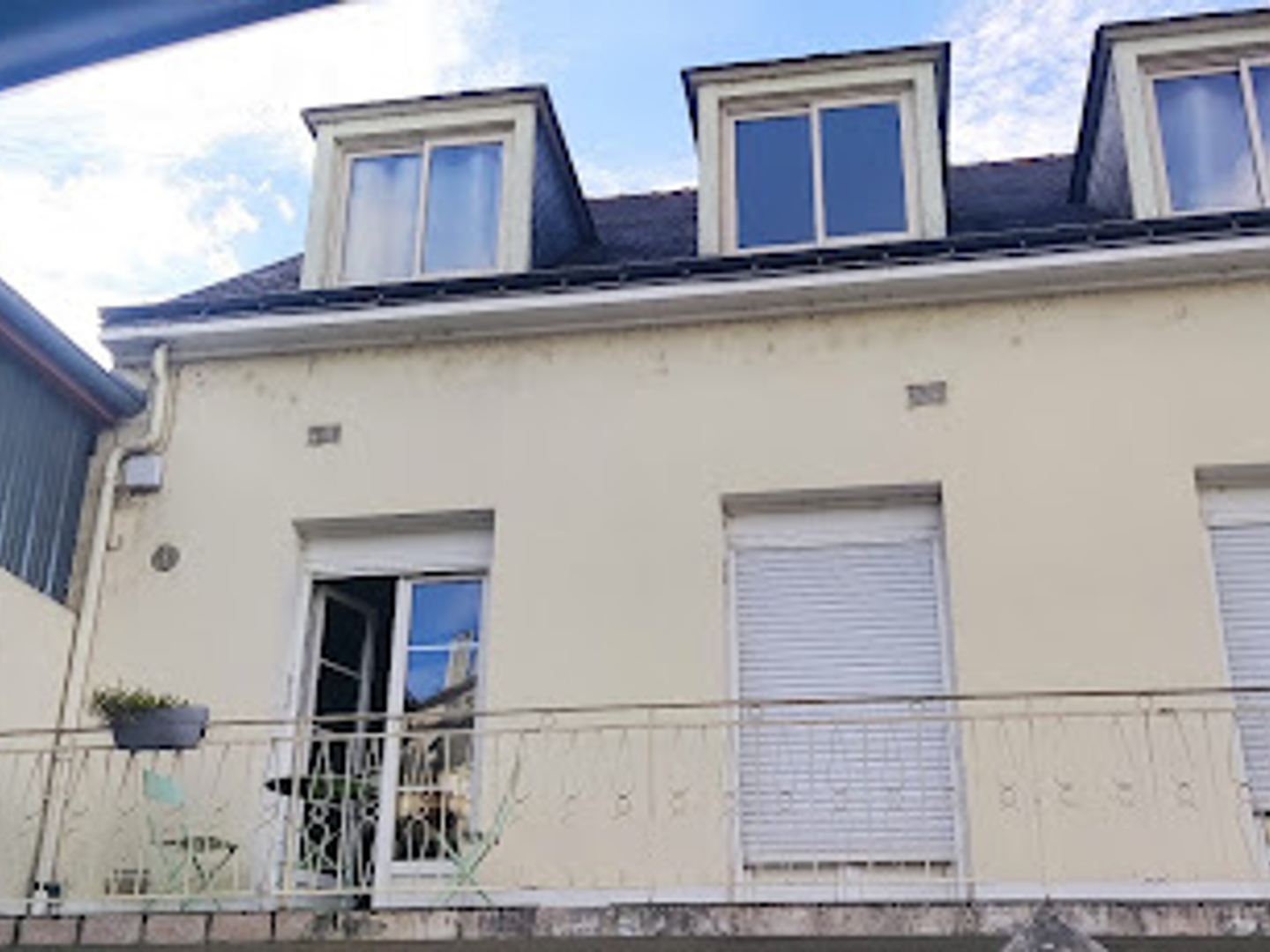 Propriété 2 pièces 254 m²
