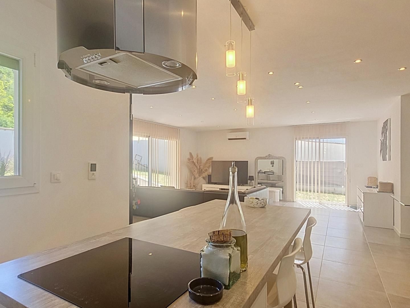 Maison à vendre - 4 pièces - 111m2 - Châteauneuf-Du-Rhône (26780)