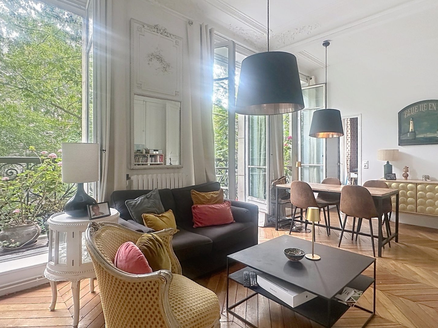 Le charme de l'haussmannien au coeur du 10ème, 63 m² parfaitement agencés