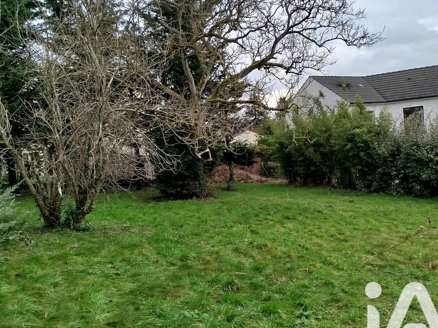 Terrain 959 m²