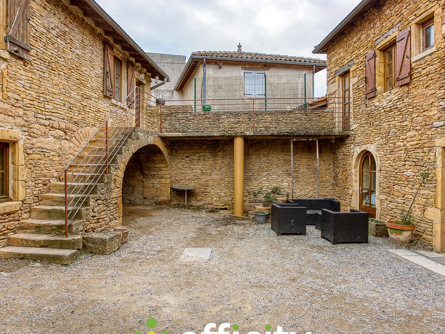 Maison 20 pièces 300 m²