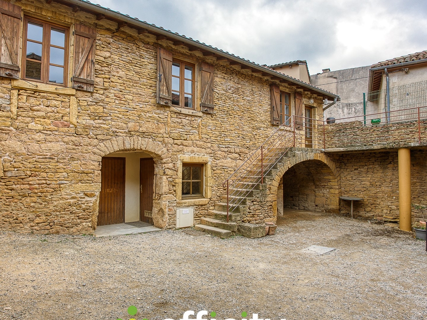 Maison à vendre - 20 pièces - 300m2 - Cogny (69640)