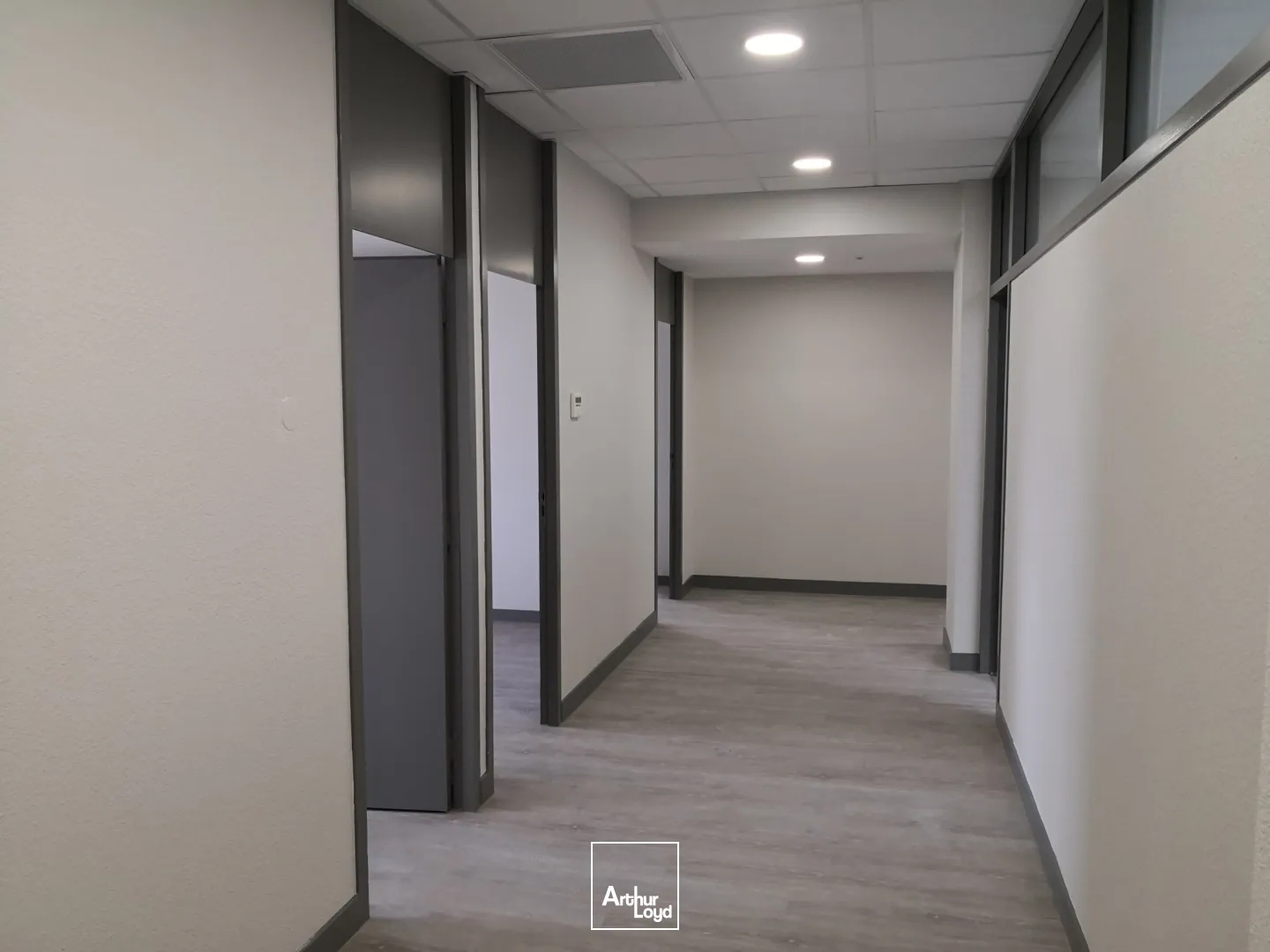 Bureaux à vendre - 374m2 - Roanne (42300)