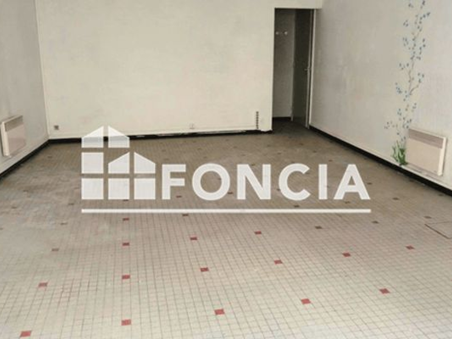 LOCAUX_COMMERCIAUX