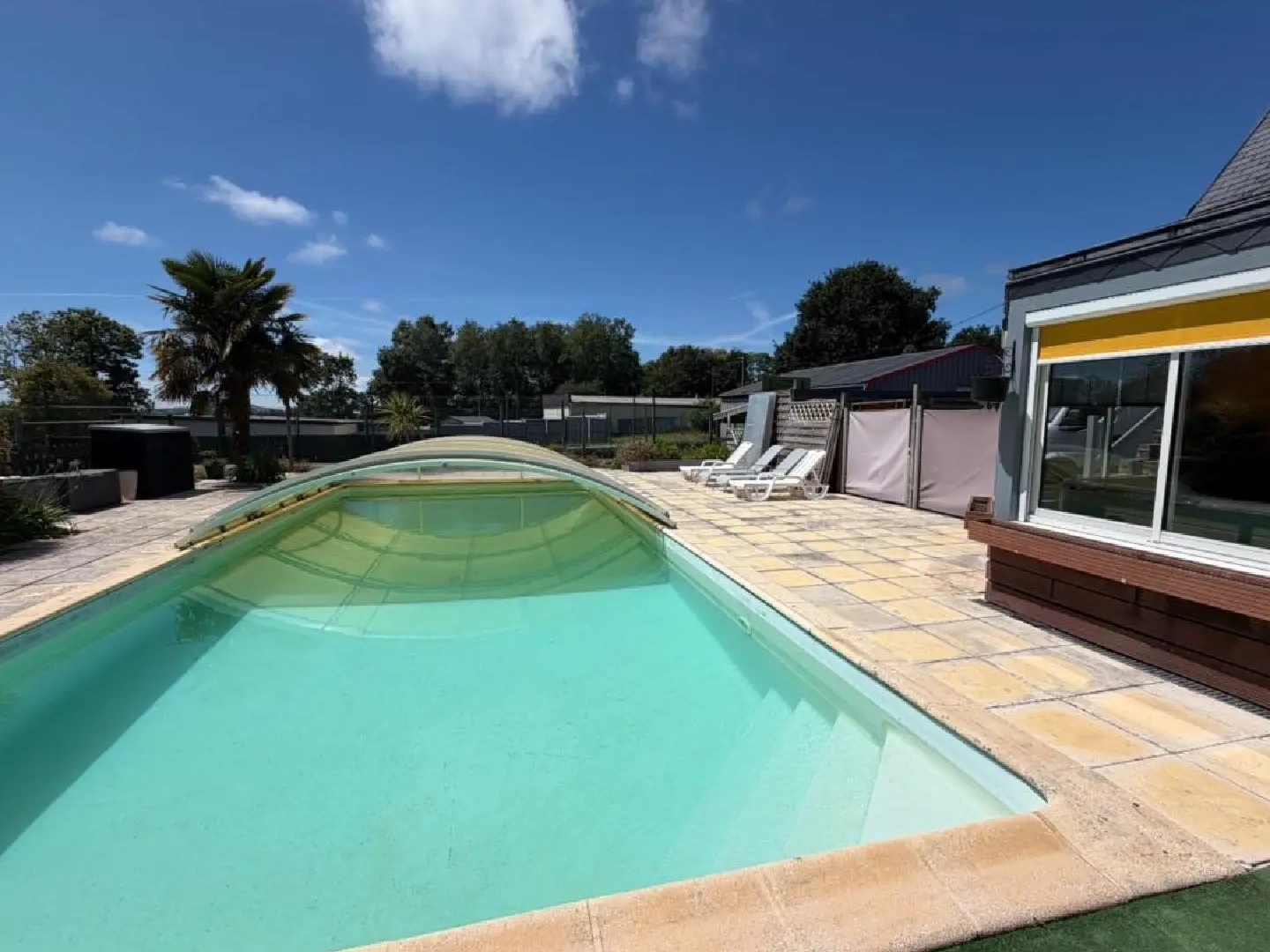 Maison à vendre - 6 pièces - 194m2 - Saint-Ségal (29590)
