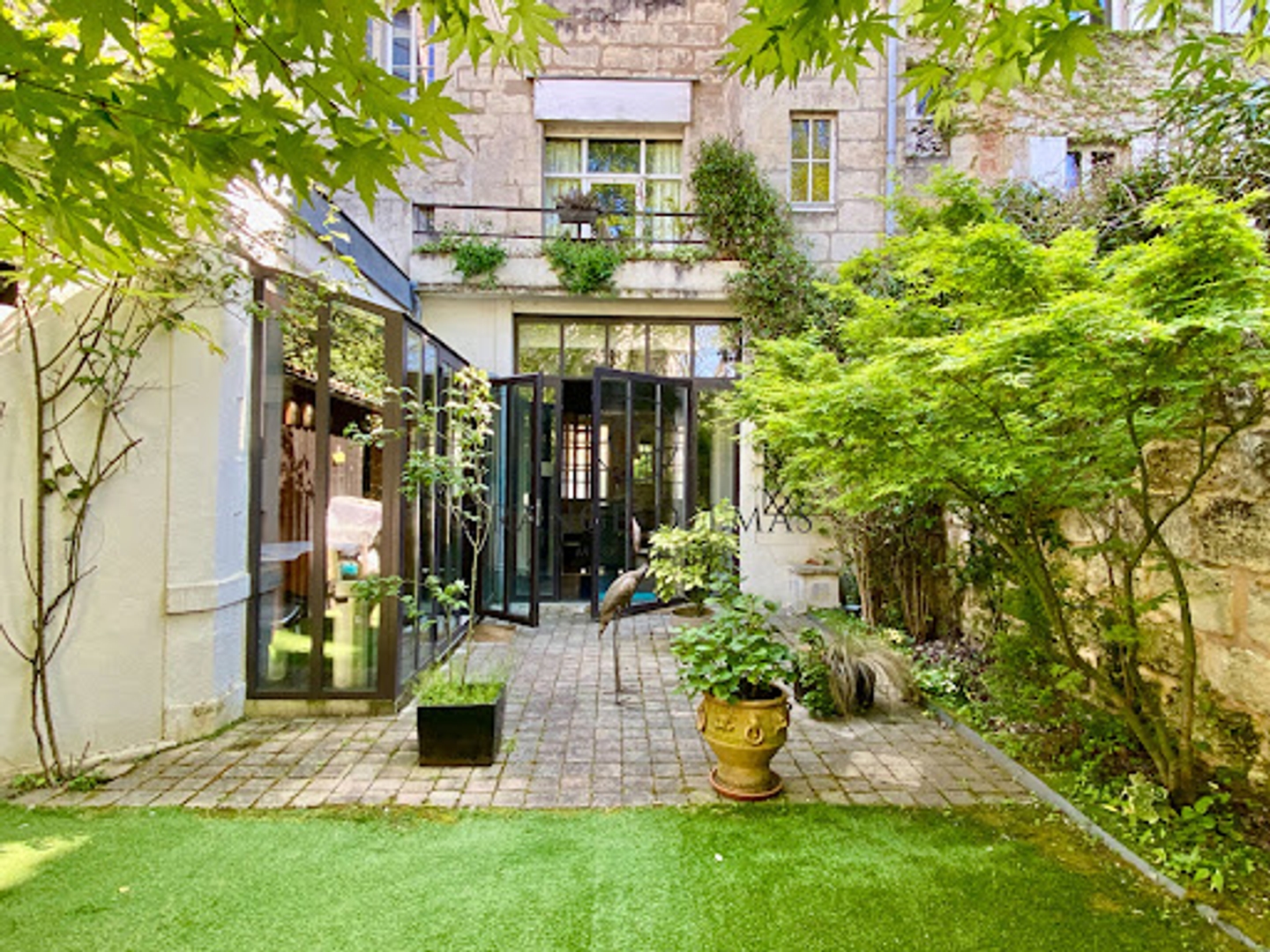 Maison 6 pièces 270 m²