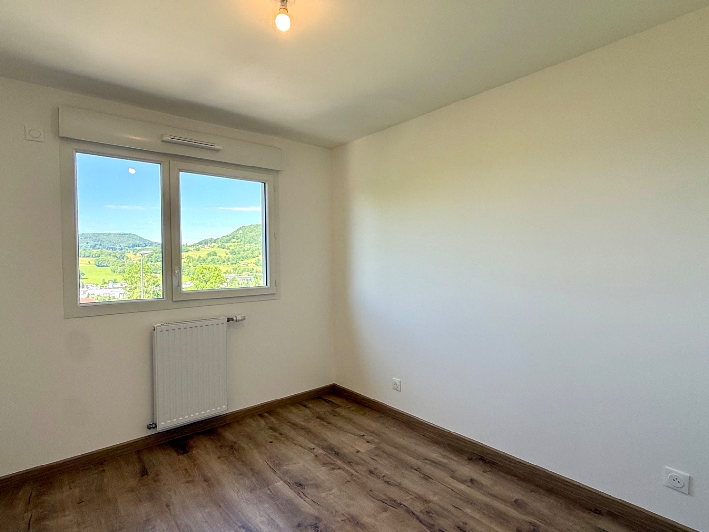 Appartement à vendre - 4 pièces - 83m2 - Reignier-Ésery (74930)