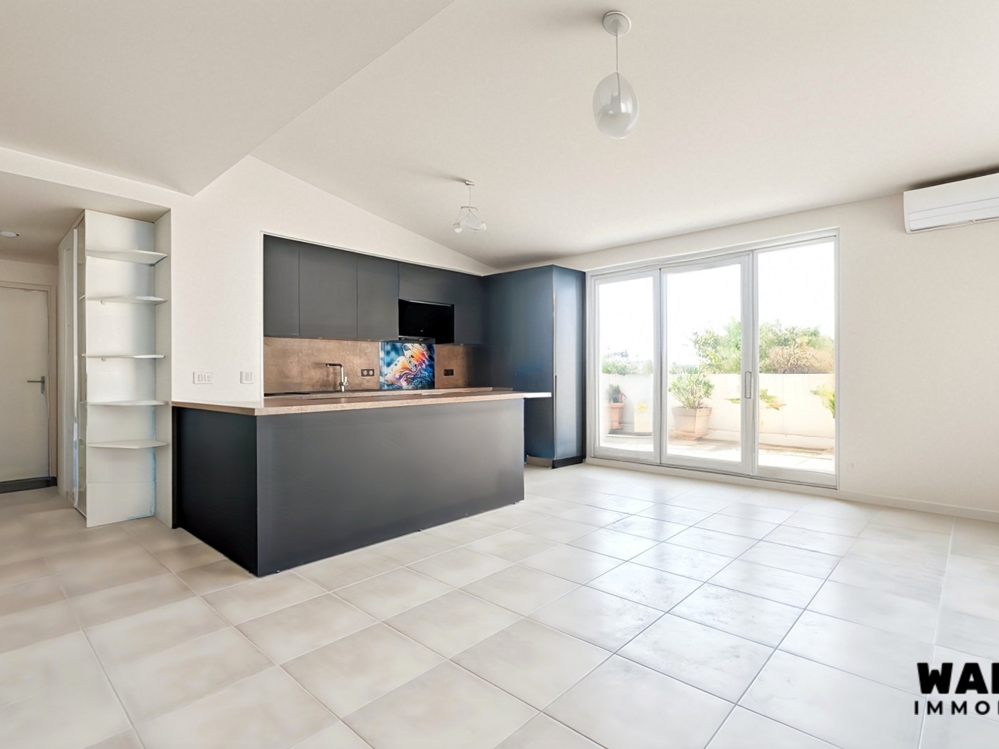 Appartement T4 toit terrasse dans résidence récente avec piscine