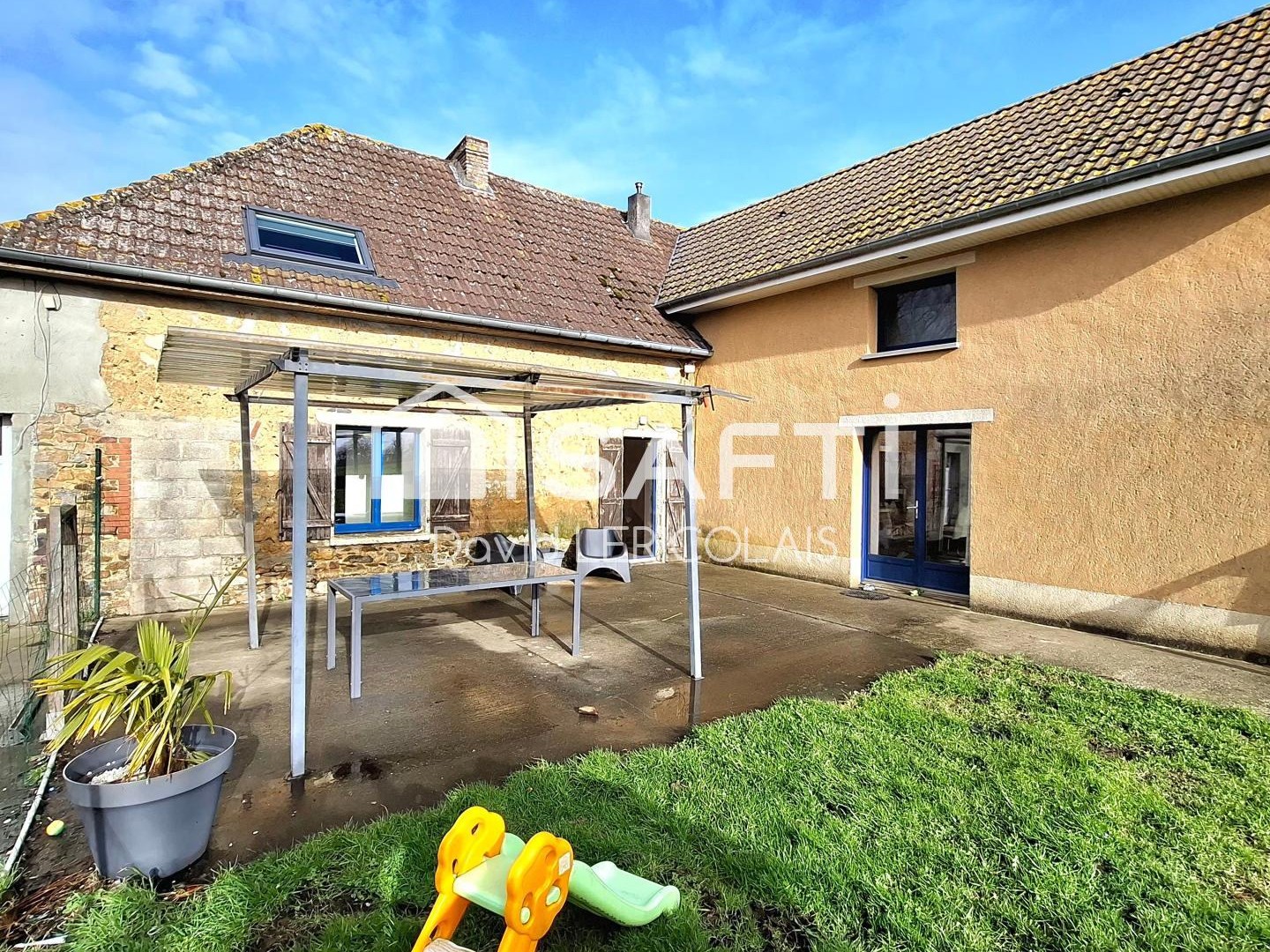 GRANDE MAISON EN CAMPAGNE