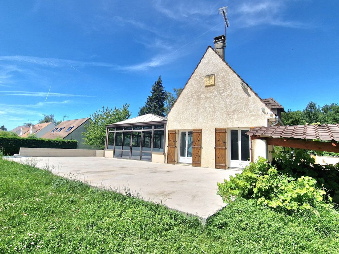 Maison à vendre - 8 pièces - 221m2 - Avrainville (91630)